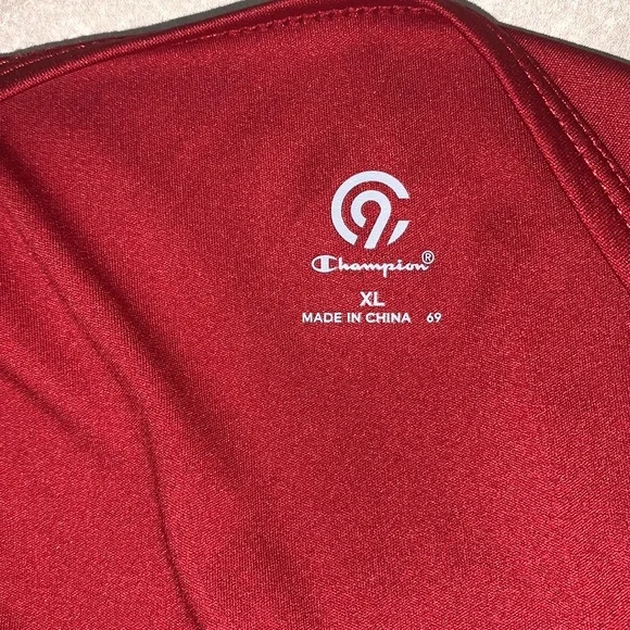 Red Champion workout long sleeve size XL - Picture 4 of 5